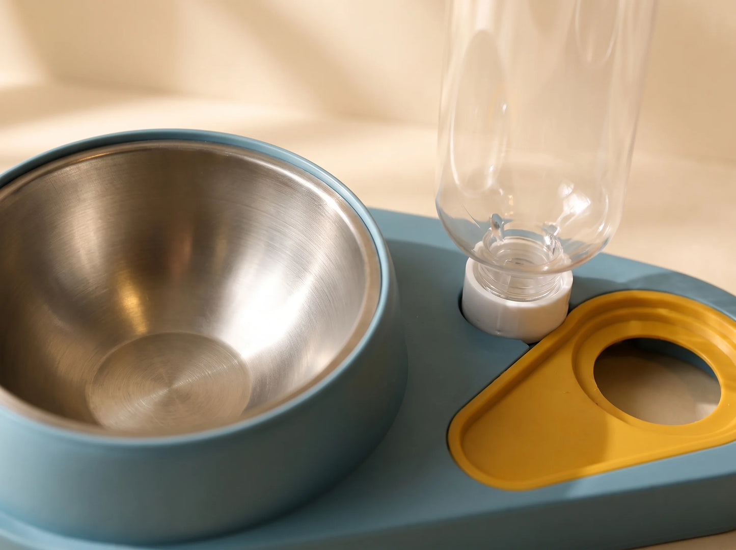 2-in-1 Pet Food & Water Dispenser for Dogs & Cats